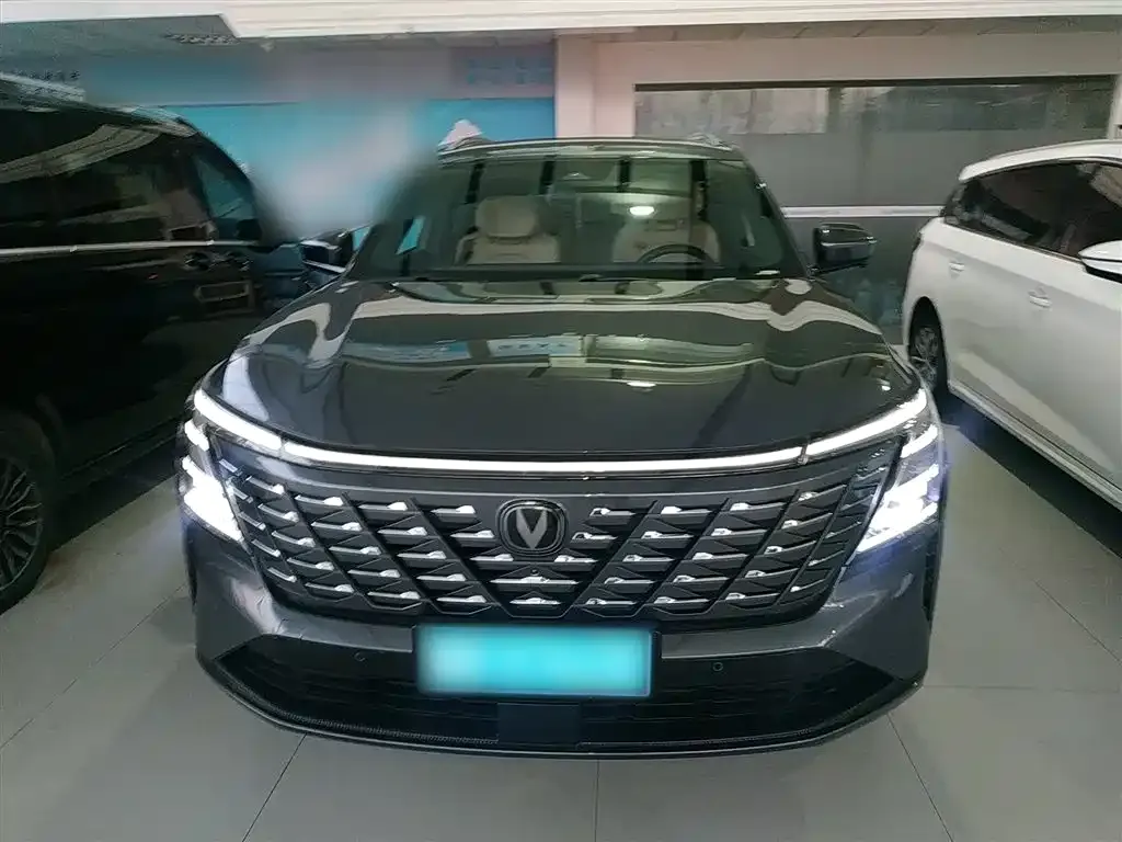 Changan CS75PLUS — фото 4