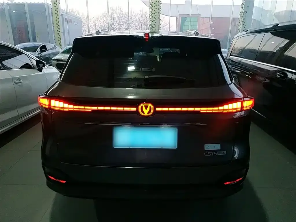 Changan CS75PLUS — фото 10