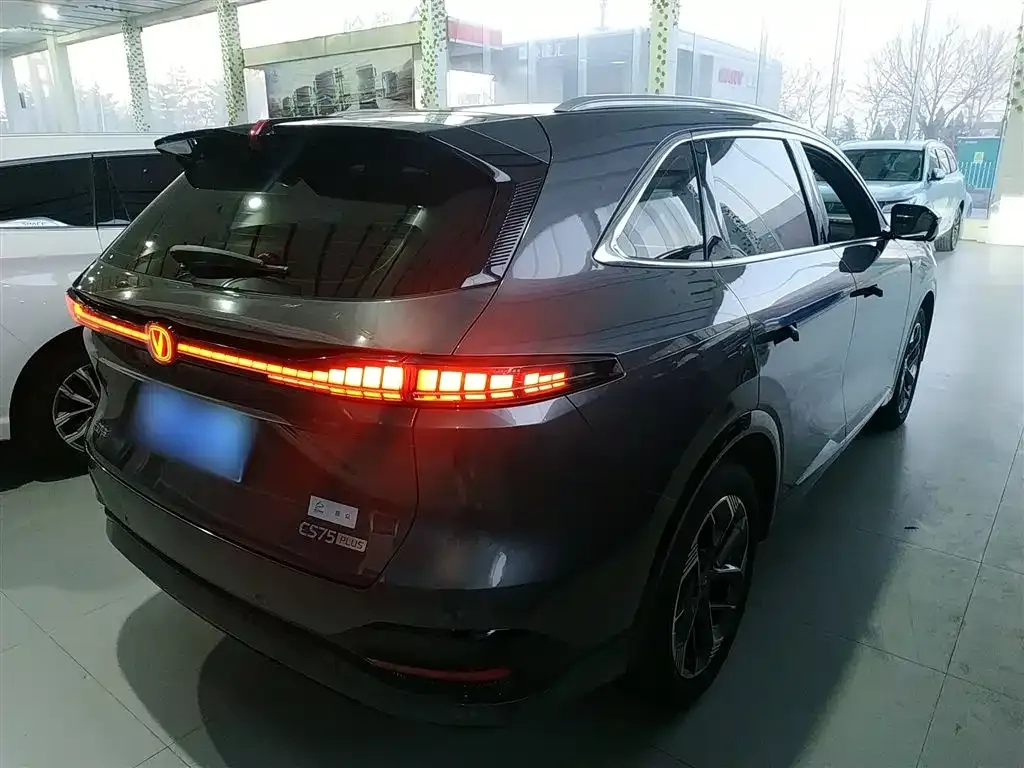 Changan CS75PLUS — фото 3