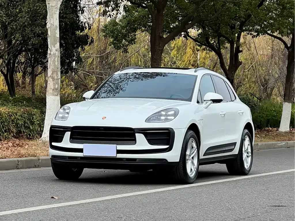 Porsche Macan — фото 1