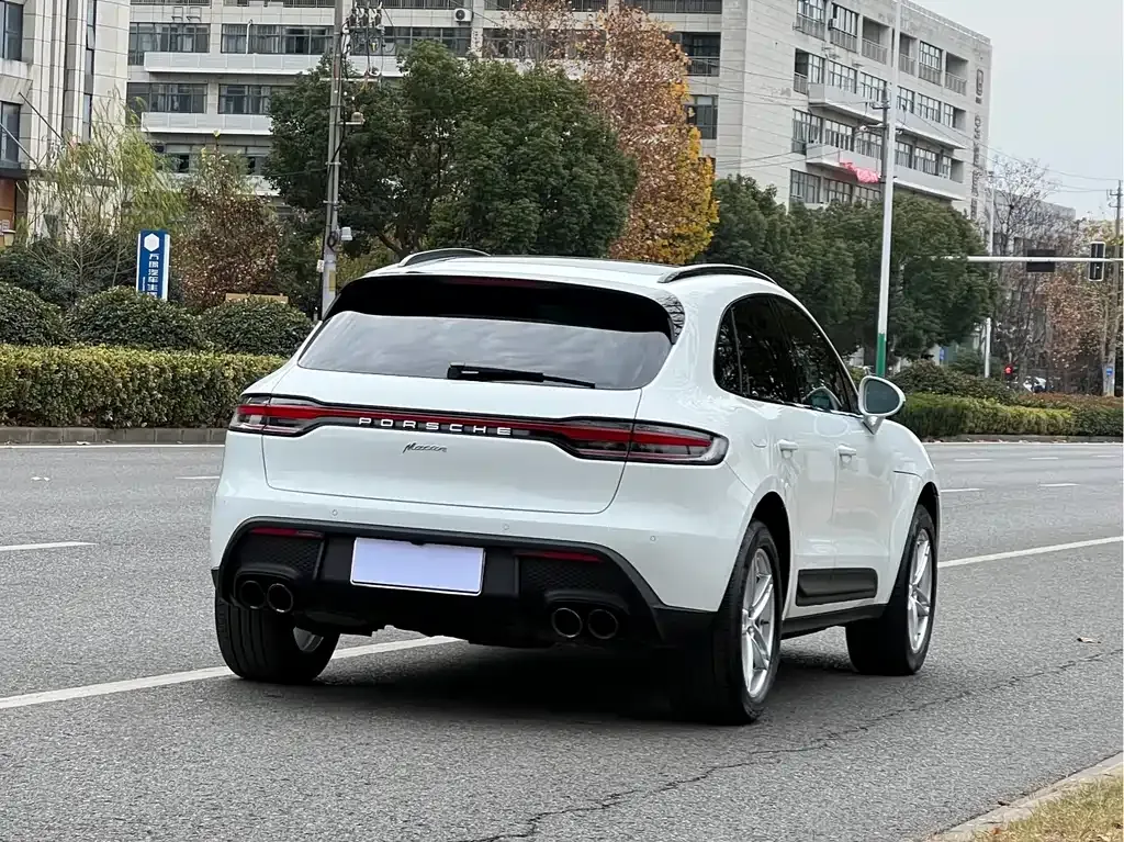 Porsche Macan — фото 5