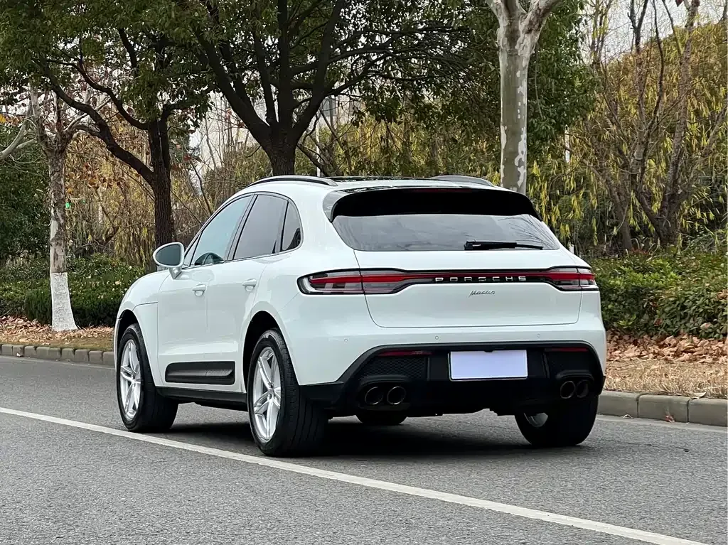 Porsche Macan — фото 9