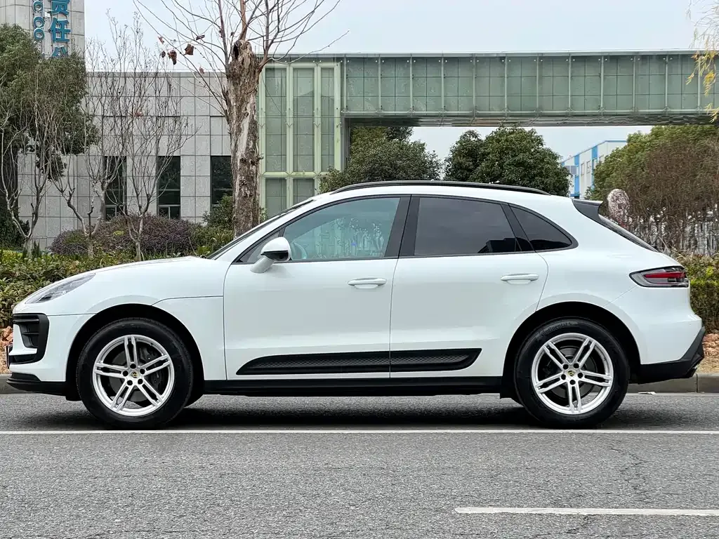 Porsche Macan — фото 8