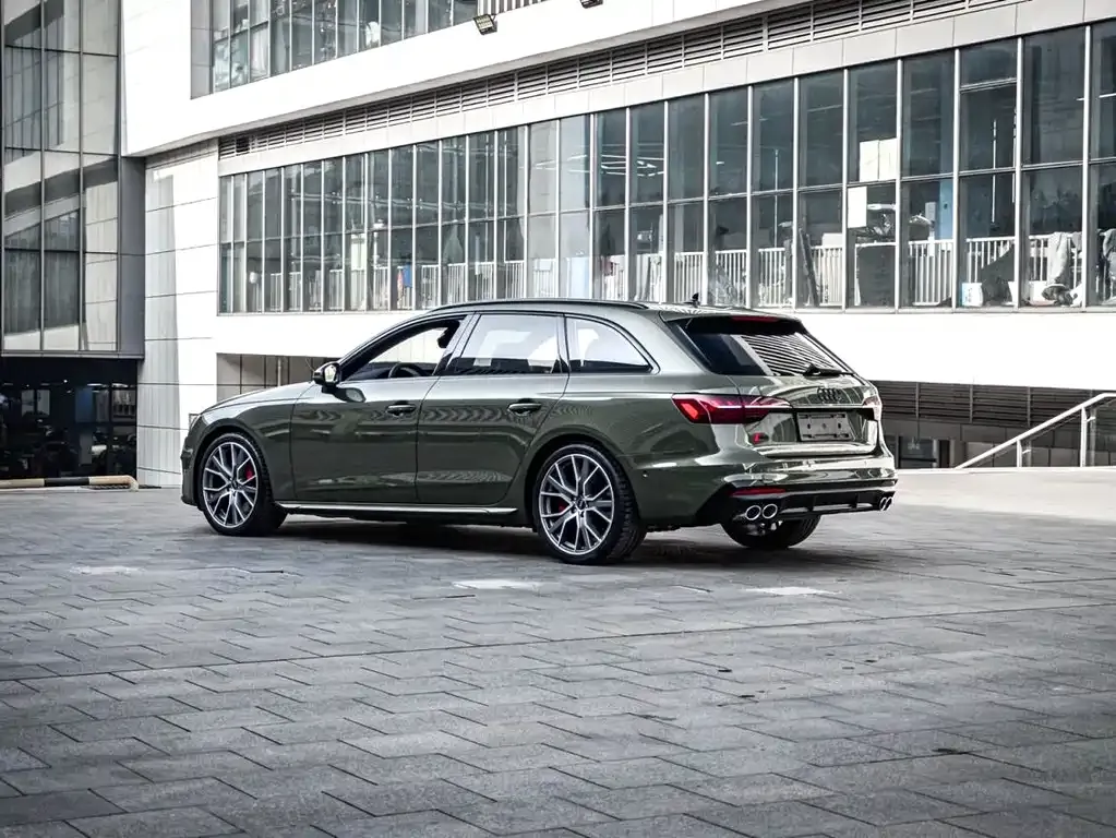 Audi S4 — фото 8