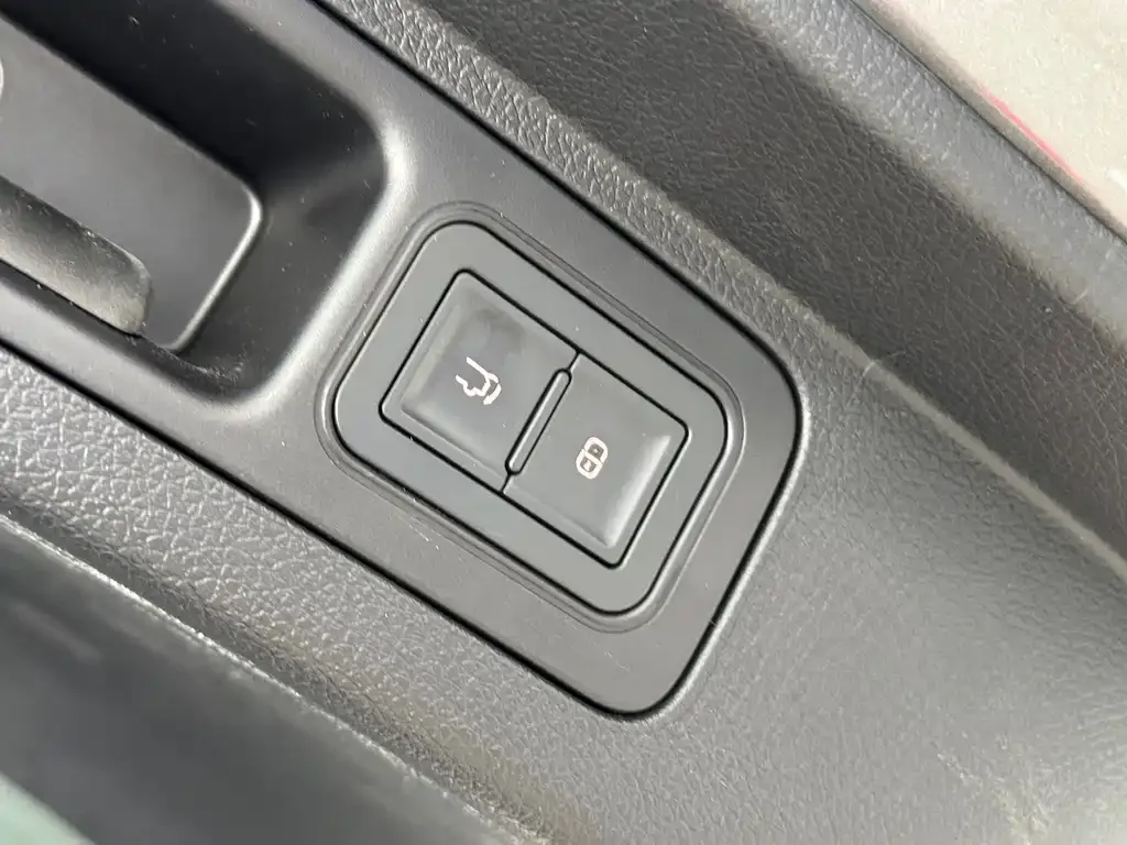 BYD PLUS New Energy — фото 7