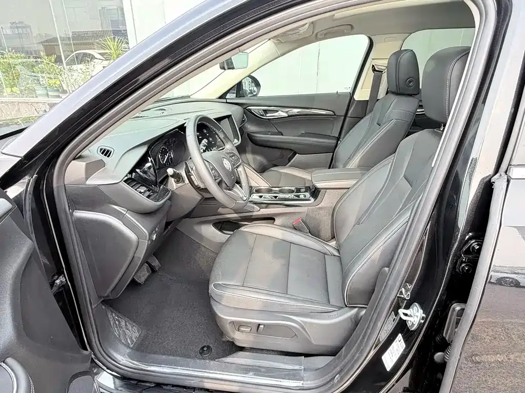 Buick Envision Plus — фото 6