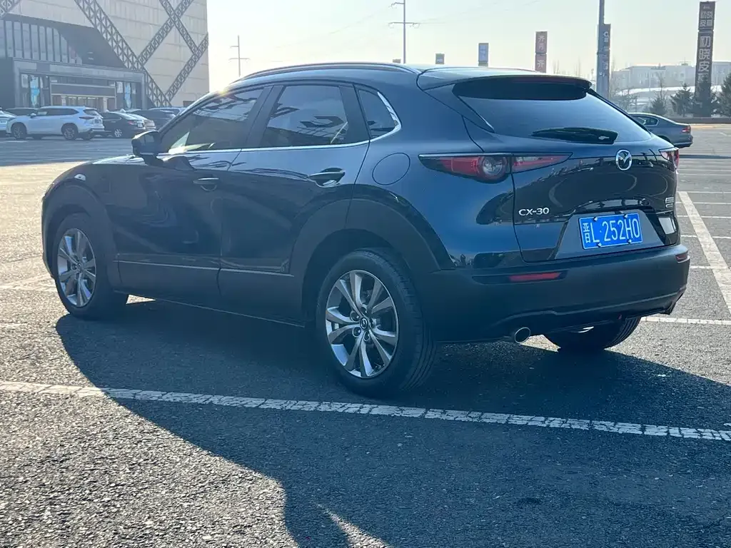 Mazda CX-30 — фото 4