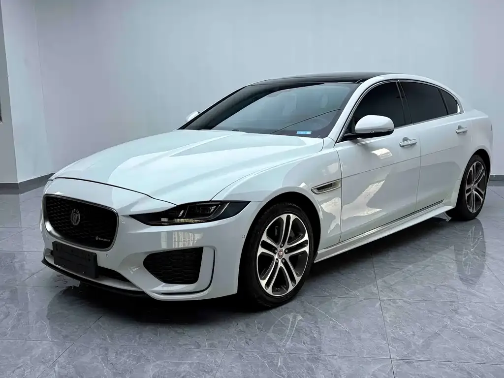 Jaguar XEL — фото 1