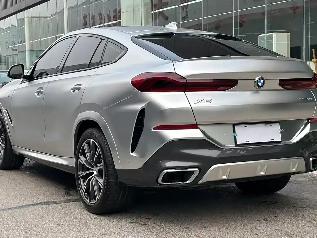 BMW X6 — фото 7