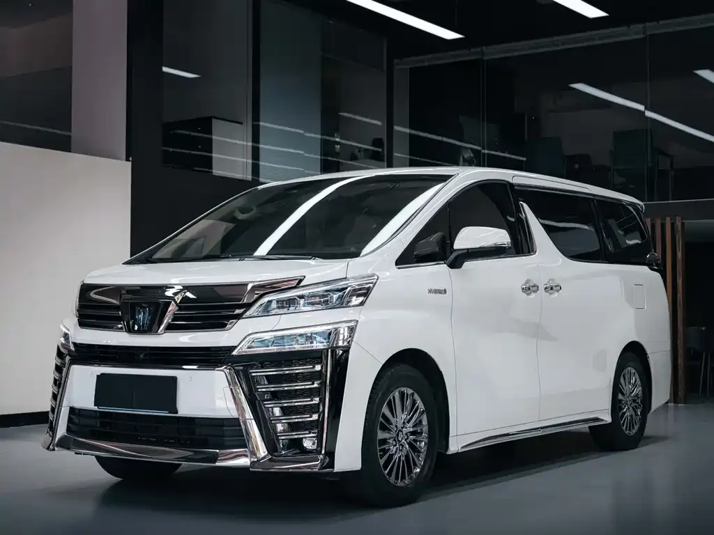 Toyota Vellfire — фото 1