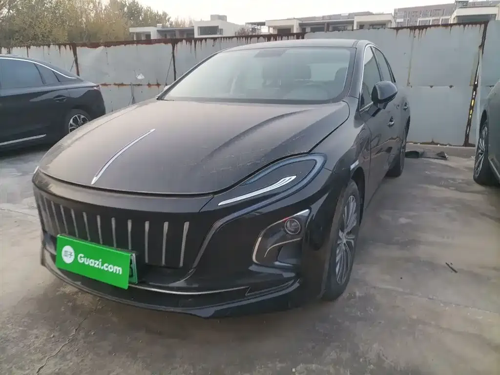 Hongqi E-QM5 — фото 7