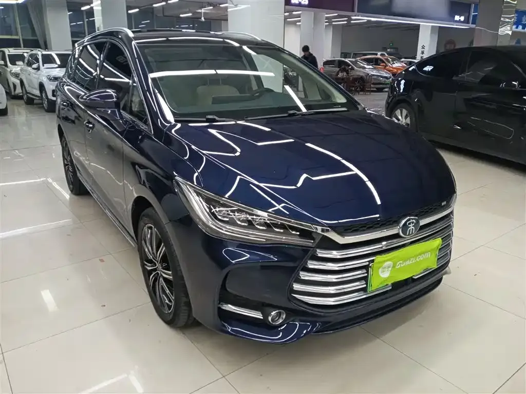 BYD MAX New Energy — фото 4