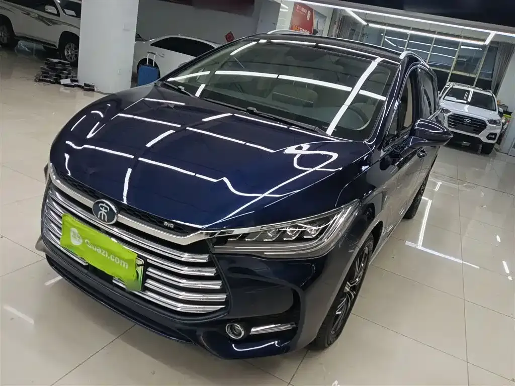 BYD MAX New Energy — фото 5