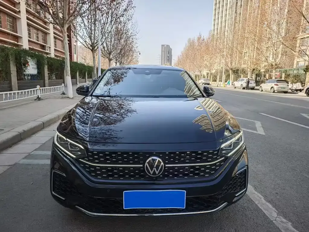 Volkswagen Passat — фото 4