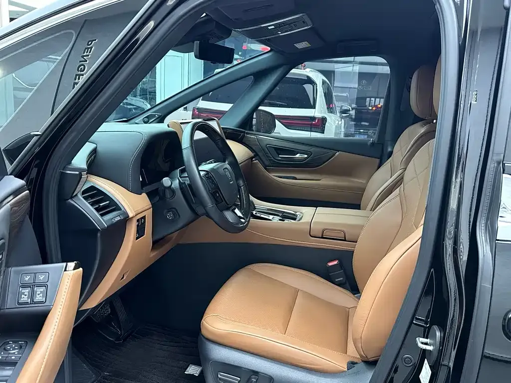 Toyota Vellfire — фото 7