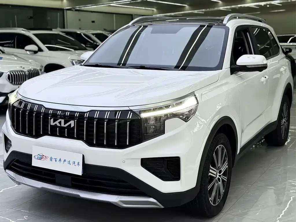 Kia Sportage — фото 1
