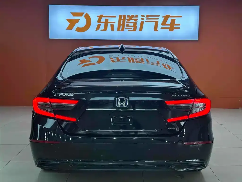 Honda Accord — фото 2