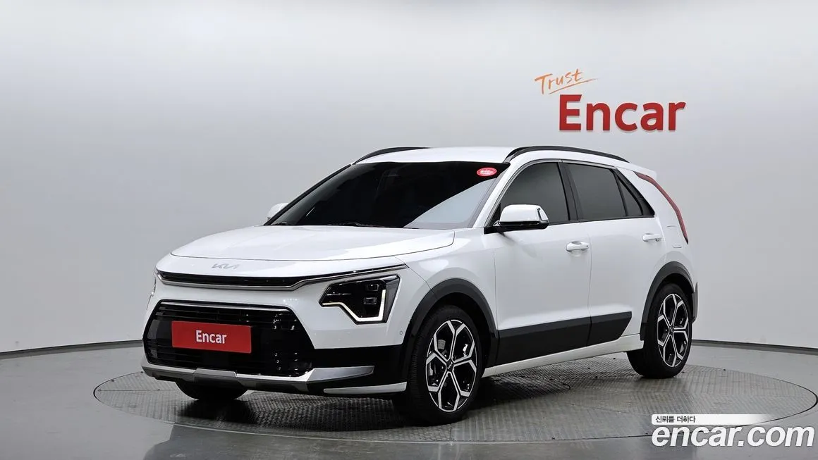Kia Niro — фото 1