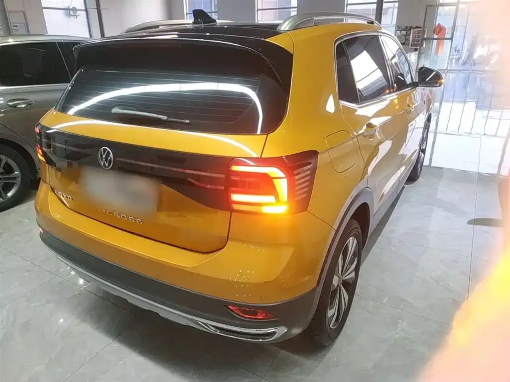 Volkswagen T-Cross — фото 6