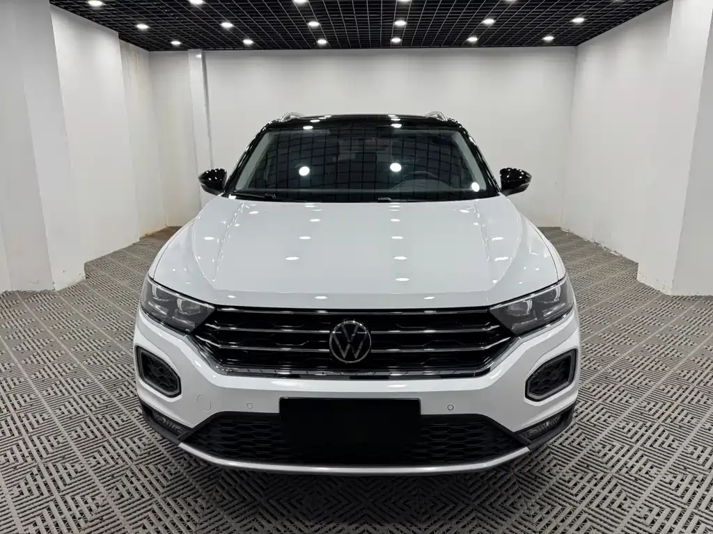 Volkswagen T-Roc — фото 2