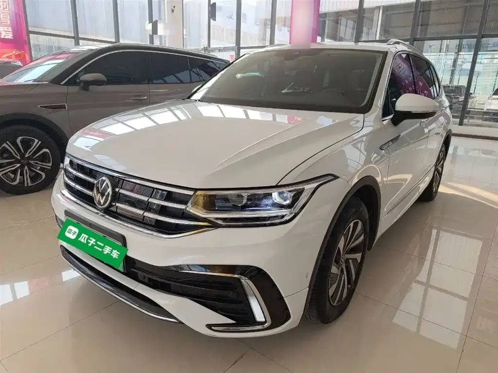 Volkswagen Tiguan L New Energy — фото 1