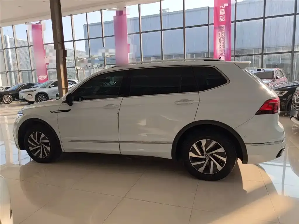 Volkswagen Tiguan L New Energy — фото 6
