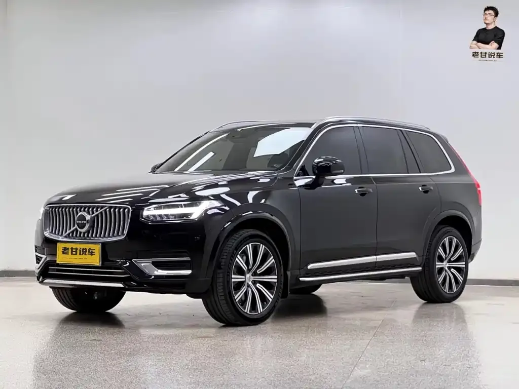 Volvo XC90 — фото 1