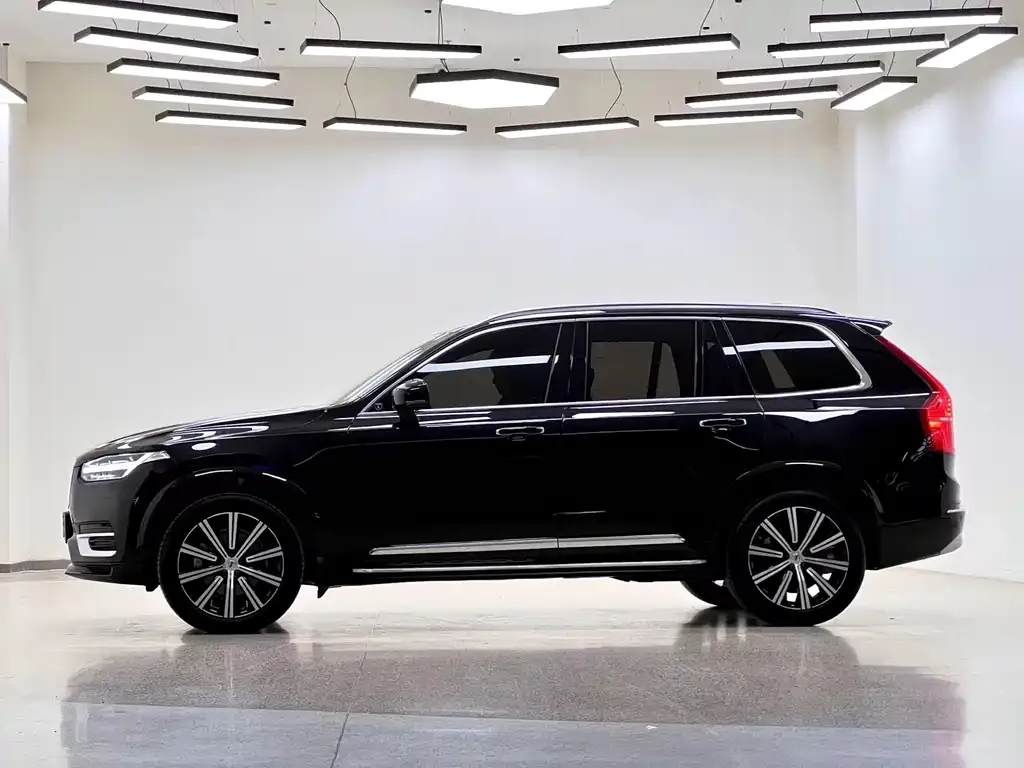 Volvo XC90 — фото 3