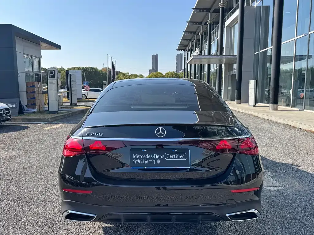 Mercedes-Benz E-Class (Import) — фото 3