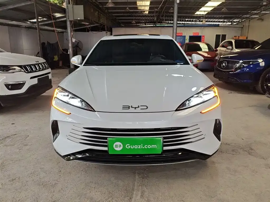 BYD Seal — фото 9