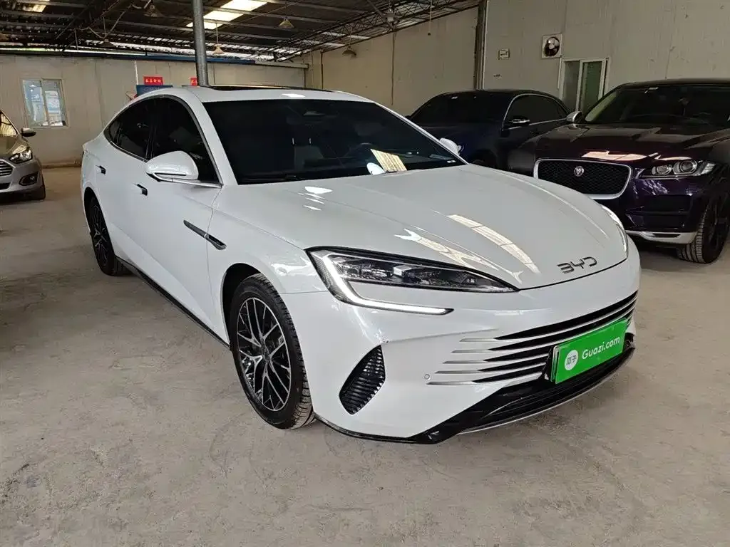 BYD Seal — фото 2