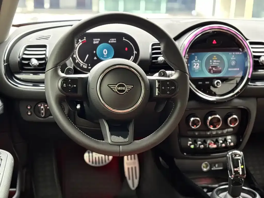 MINI Clubman — фото 10