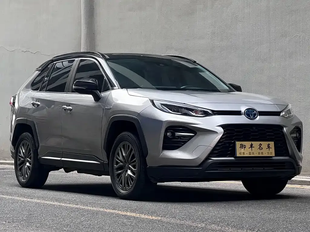 Toyota Wildlander — фото 8