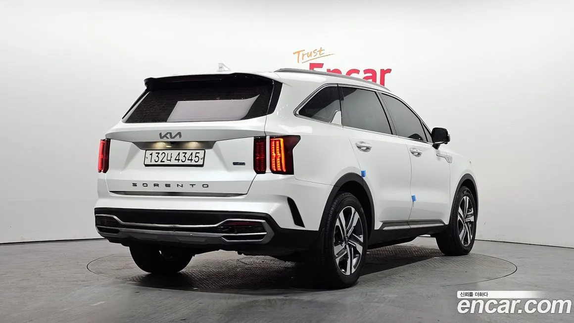 Kia Sorento — фото 8