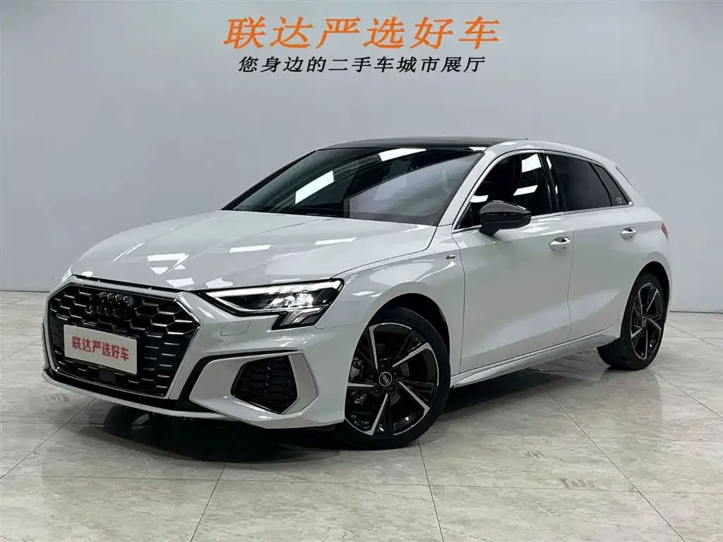 Audi A3 — фото 1