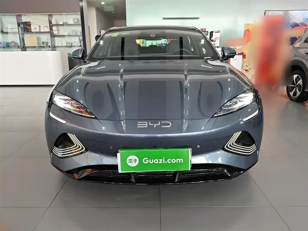 BYD Seal — фото 8
