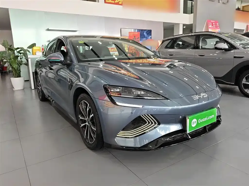 BYD Seal — фото 3