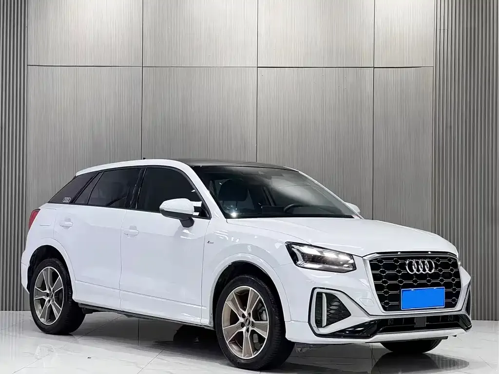 Audi Q2L — фото 3