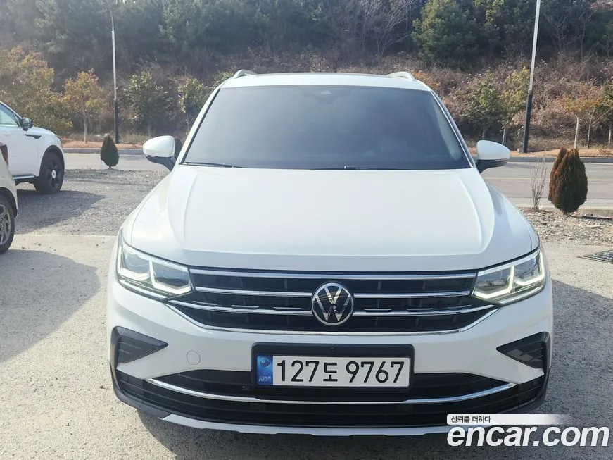 Volkswagen Tiguan — фото 1