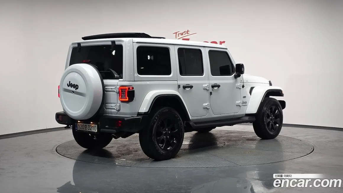 Jeep Wrangler — фото 2