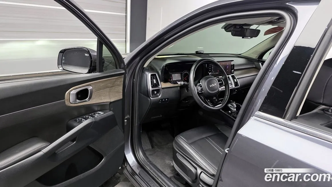 Kia Sorento — фото 9