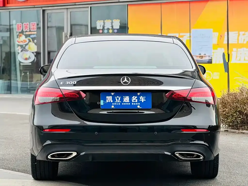 Mercedes-Benz E-Class (Import) — фото 7