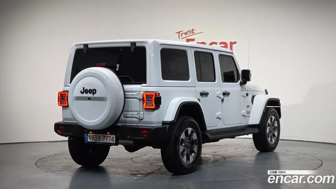 Jeep Wrangler — фото 4