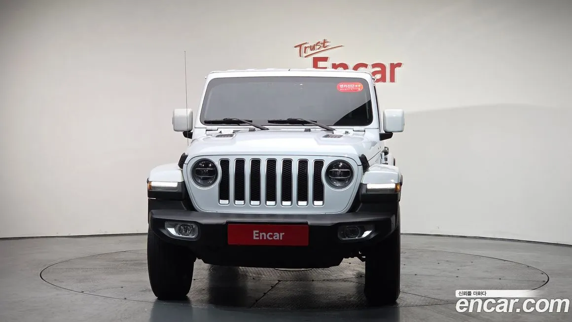 Jeep Wrangler — фото 8