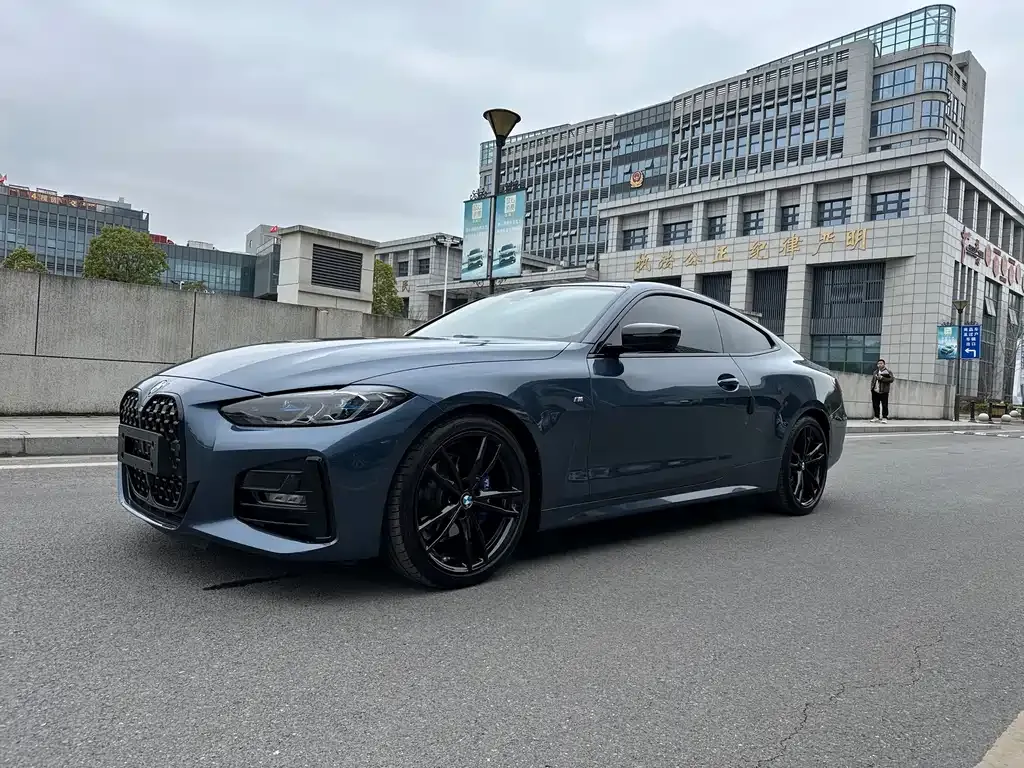 BMW 4 Series — фото 1