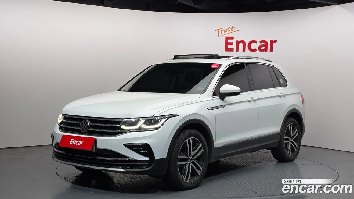 Volkswagen Tiguan — фото 1