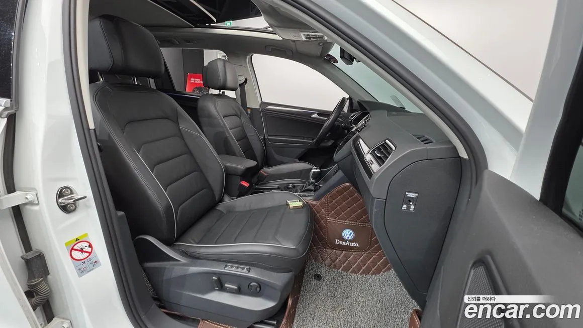 Volkswagen Tiguan — фото 10