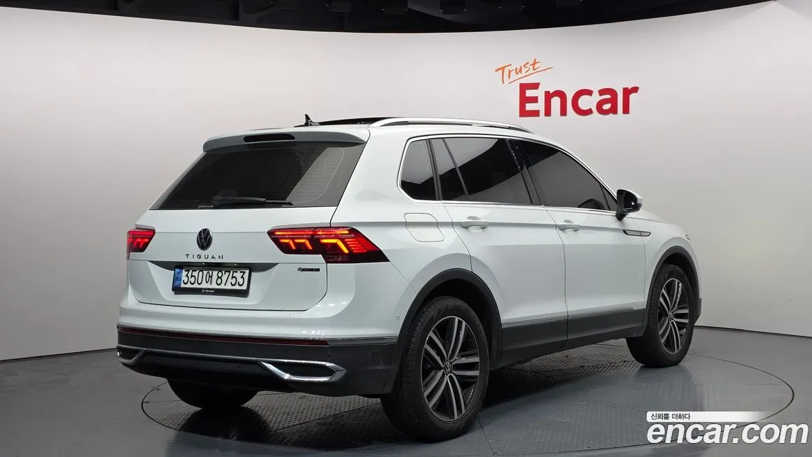 Volkswagen Tiguan — фото 2