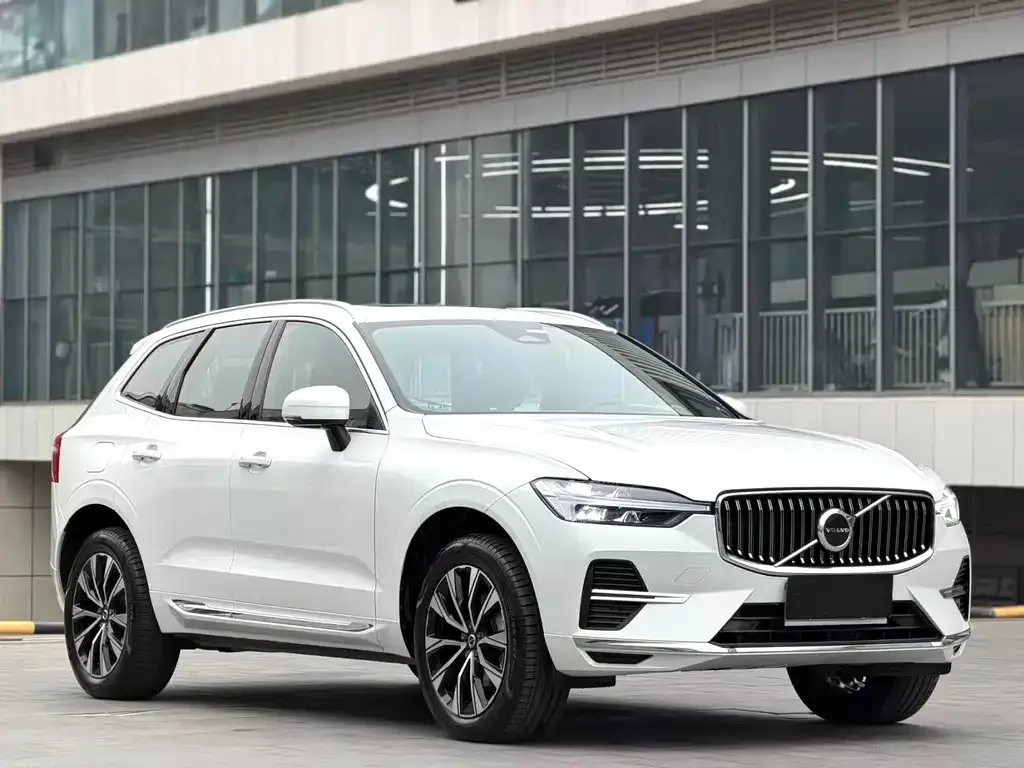 Volvo XC60 — фото 3