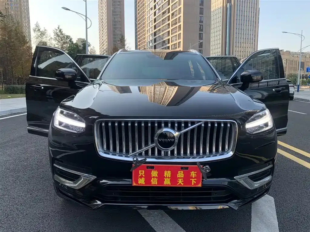 Volvo XC90 — фото 4